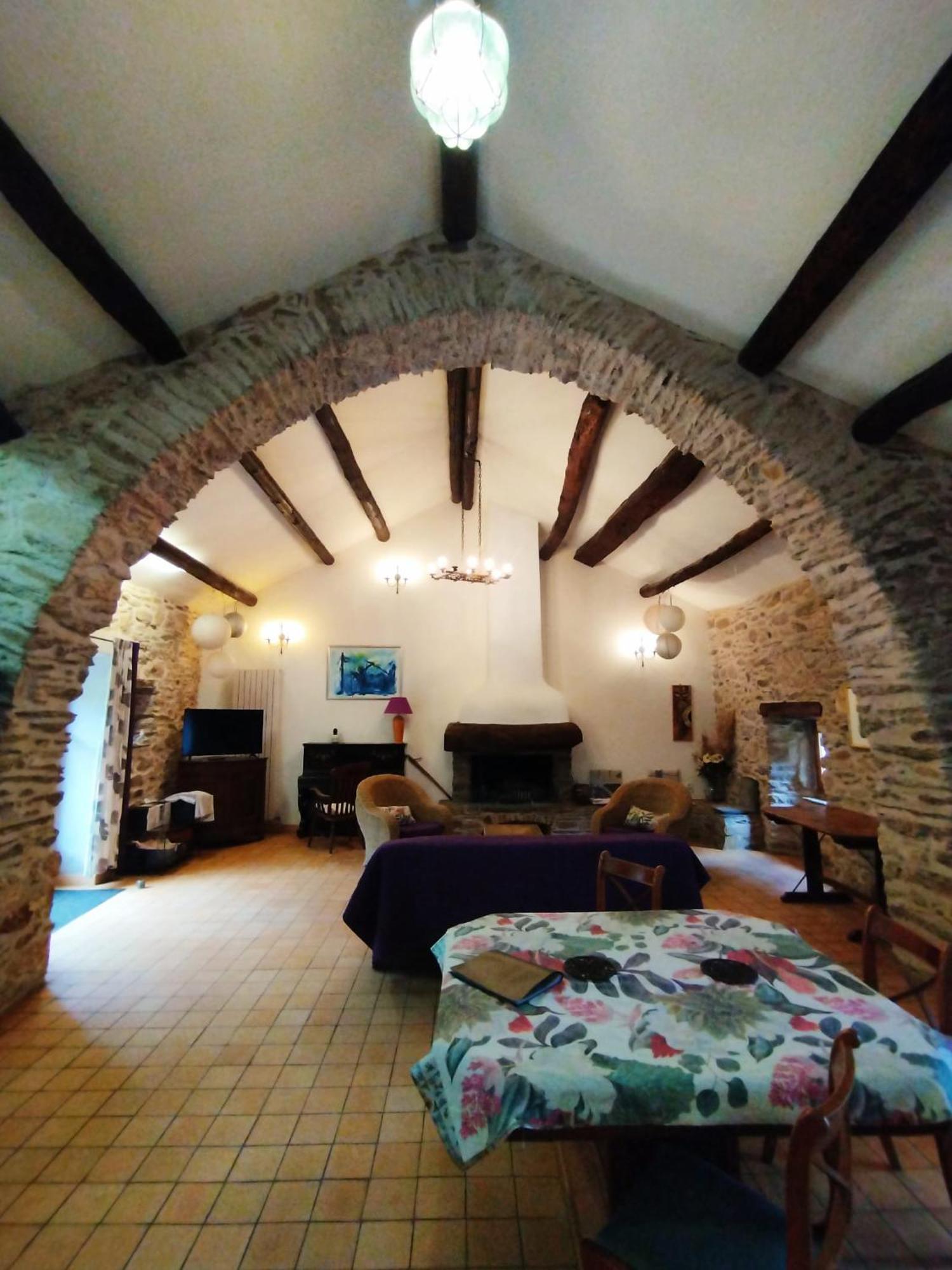 Chateau De Colombieres Sur Orb 외부 사진